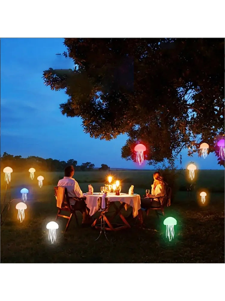 クラゲ ナイトライト フローティングランプ(USB給電)— ベッドサイド用・雰囲気照明・吊り下げ可・かわいいルームデコ